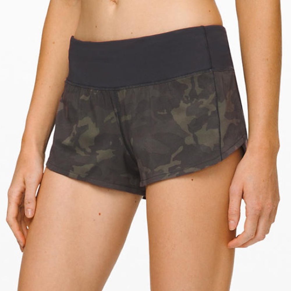 Size 4 Lululemon Speed Up Shorts (2.5”)